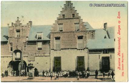 ansichtkaart: Bergen op Zoom, Kazerne Markiezenhof