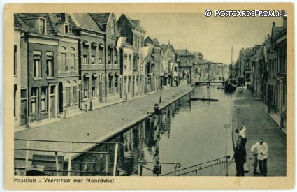 ansichtkaart: Maassluis, Veerstraat met Noordvliet